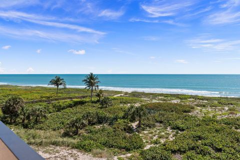 A home in Hutchinson Island