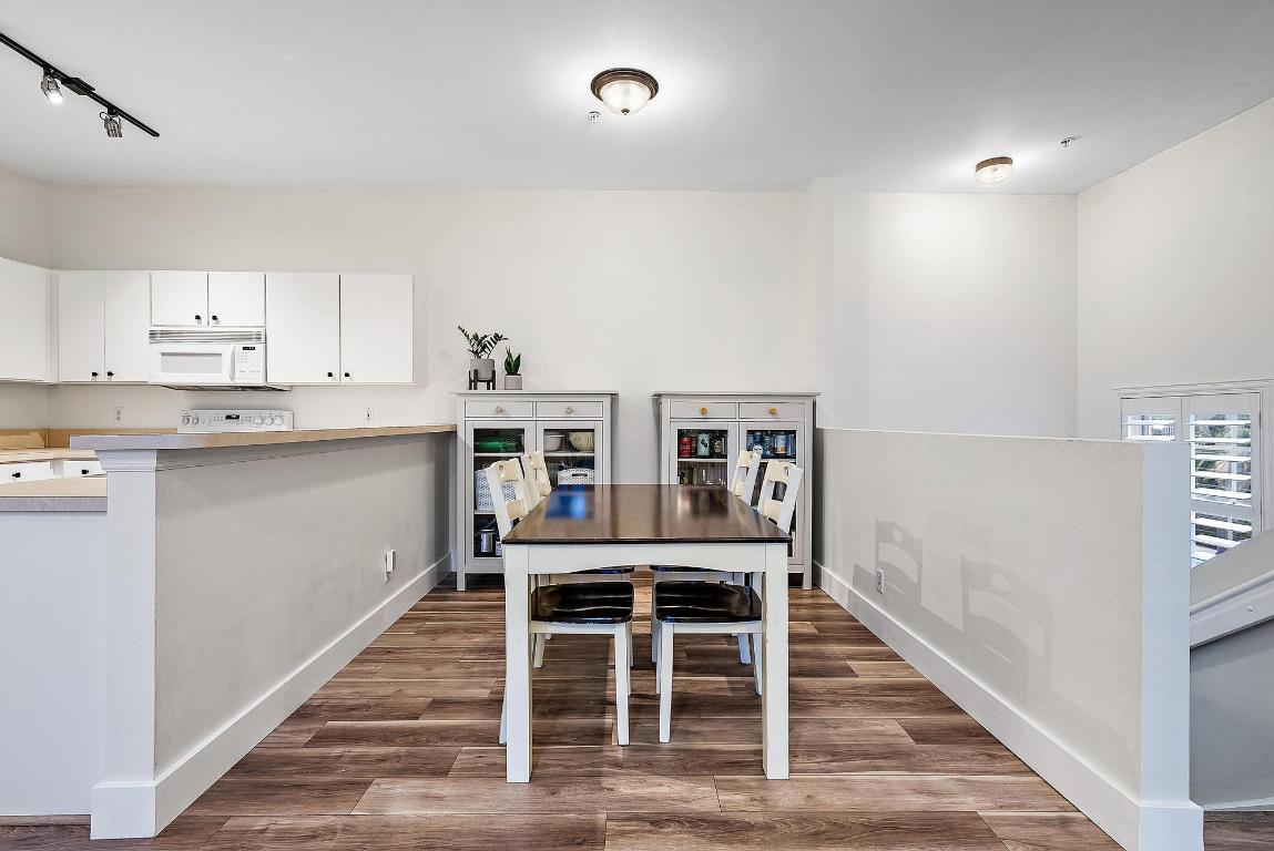 TEQUESTA TRACE CONDO - Residential