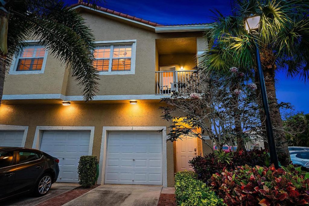 Photo of 105 Lighthouse Circle #J, Tequesta, FL 33469 (MLS # R11133689)