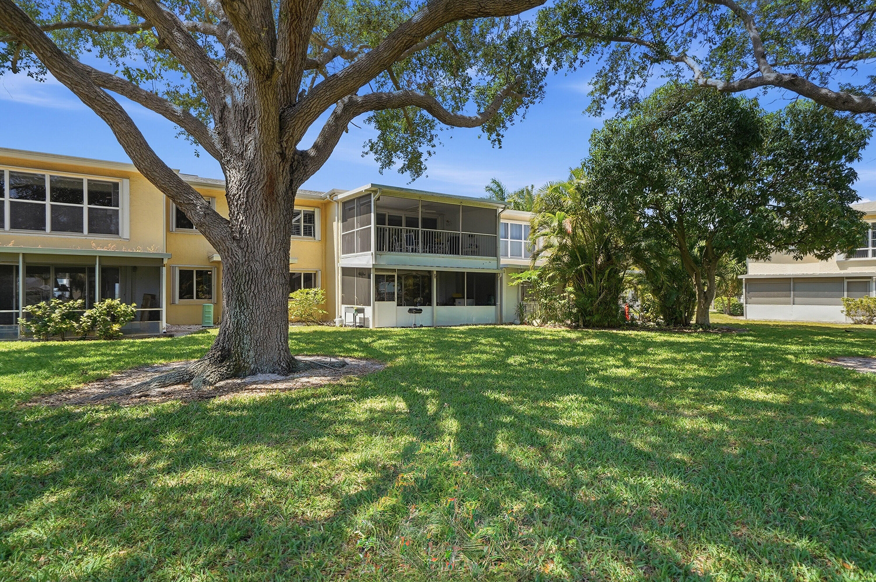 PINES OF DELRAY NORTH CONDO - Residential