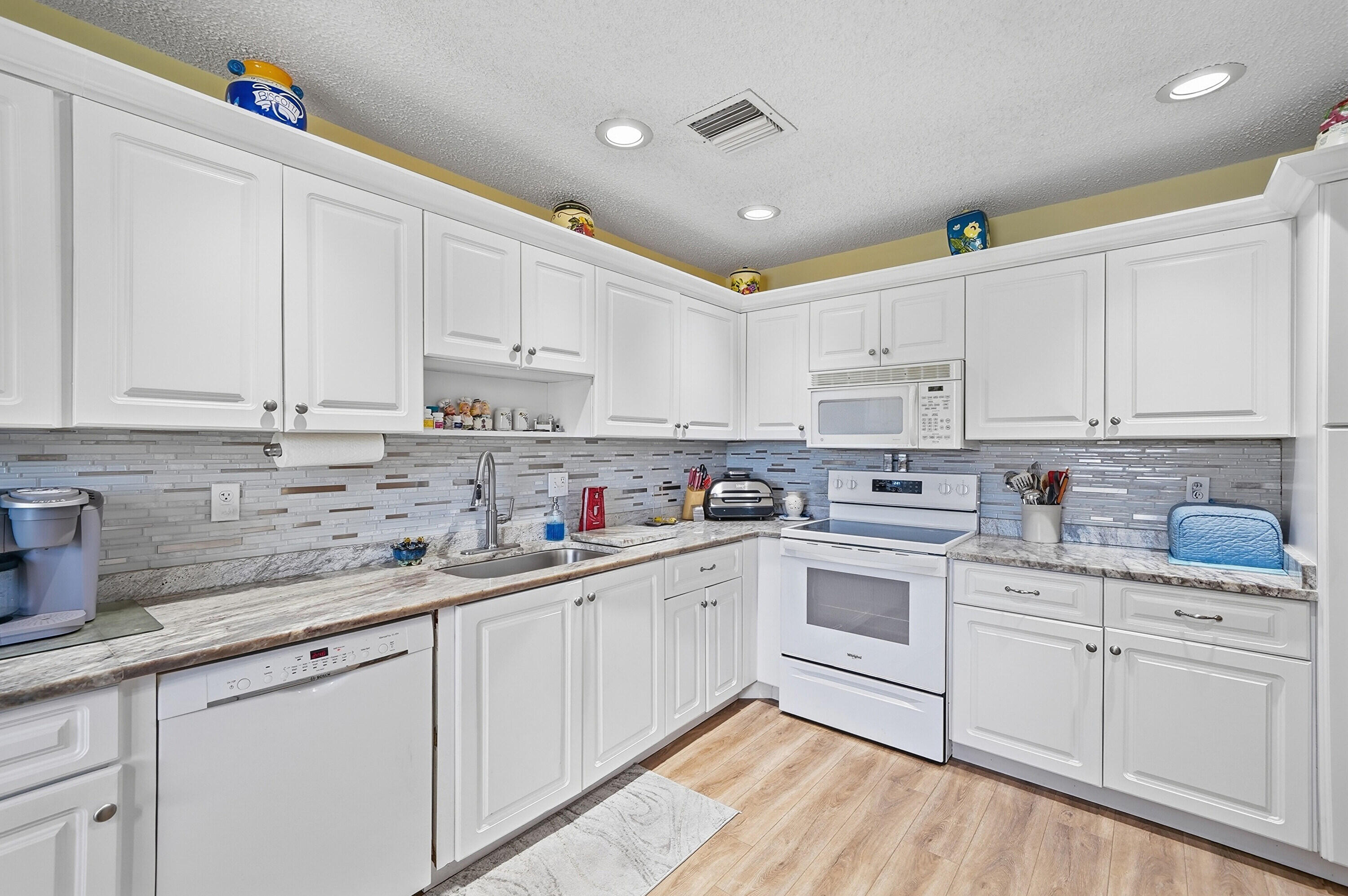 PINES OF DELRAY NORTH CONDO - Residential