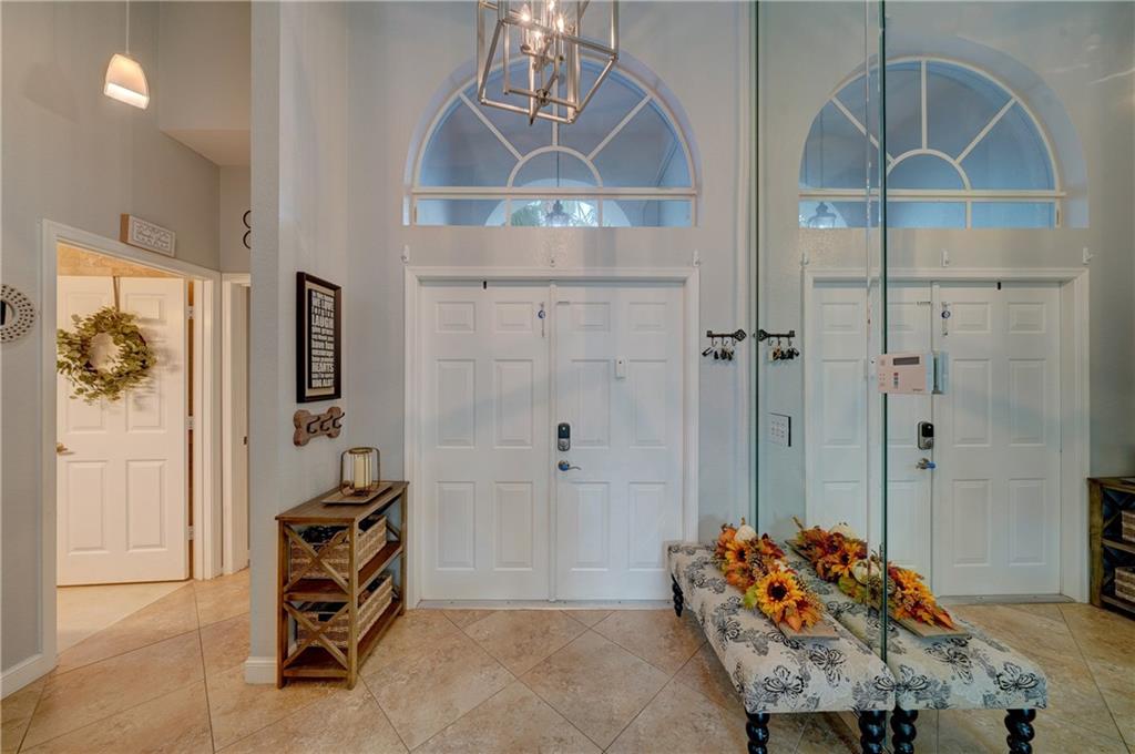 Lyons West 137-40 B - Residential