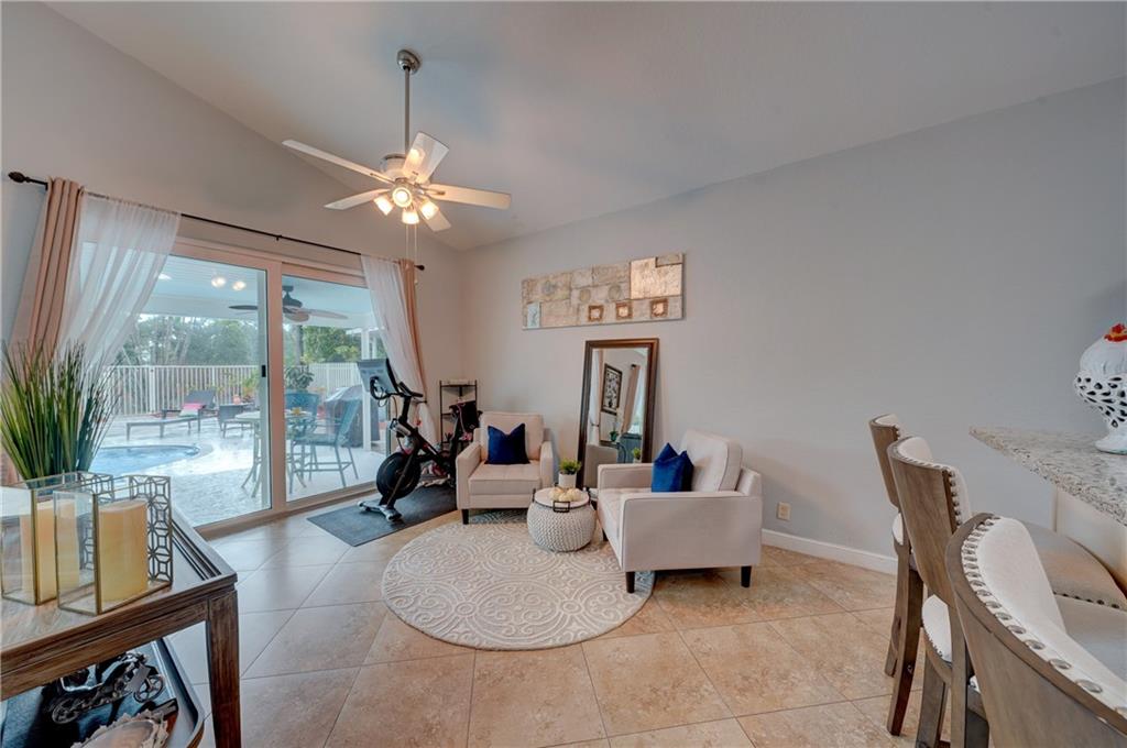 Lyons West 137-40 B - Residential