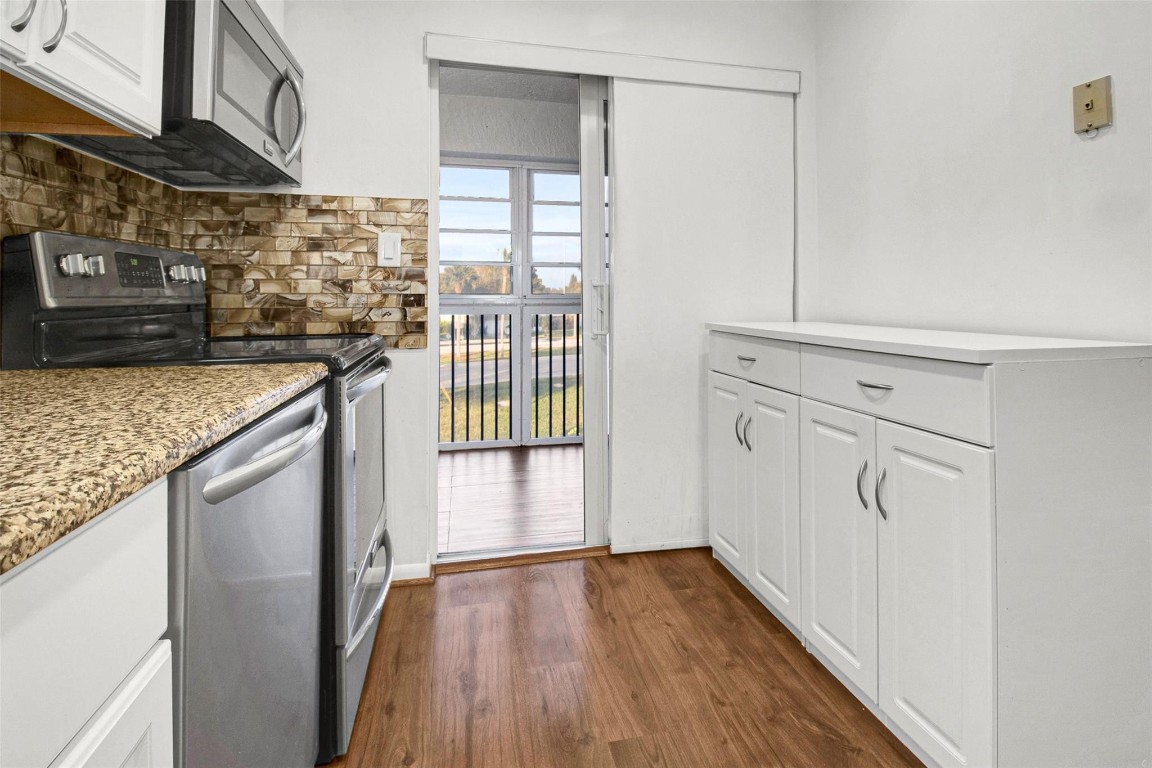 Royal Park Gardens III - Residential