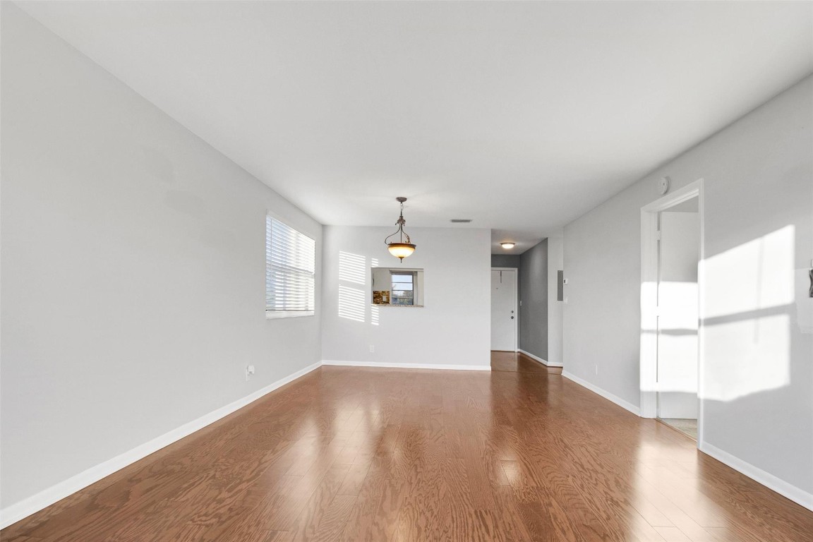 Royal Park Gardens III - Residential