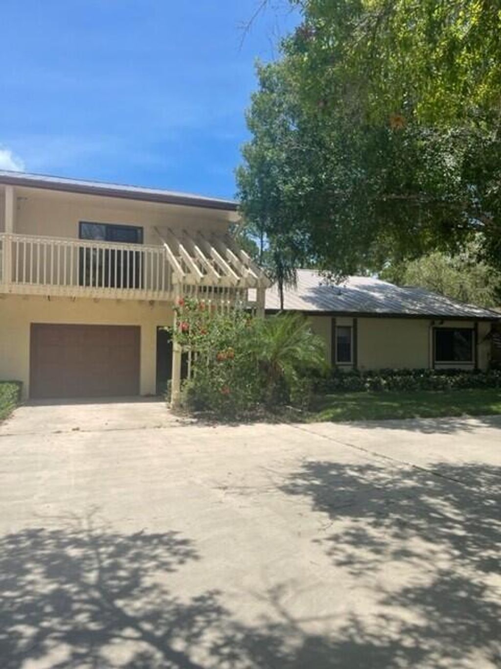 Photo of 2991 Bent Pine Drive Dr, Fort Pierce, FL 34951 (MLS # R10812431)