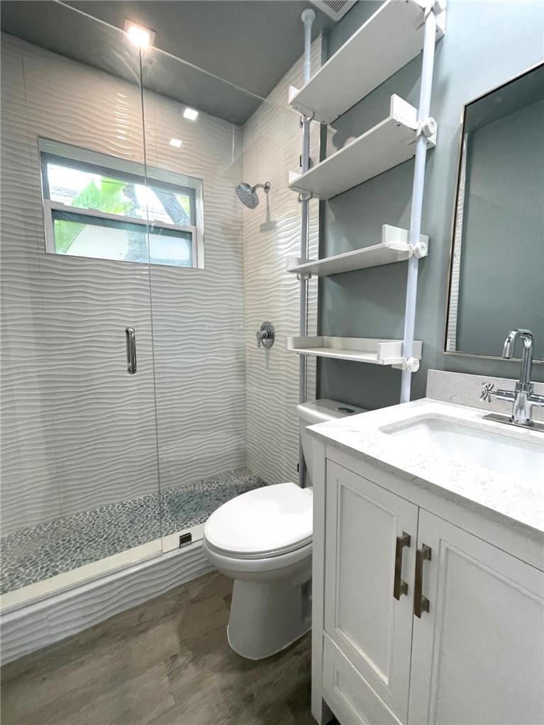 Riverside Park 7-24 B - Residential Lease