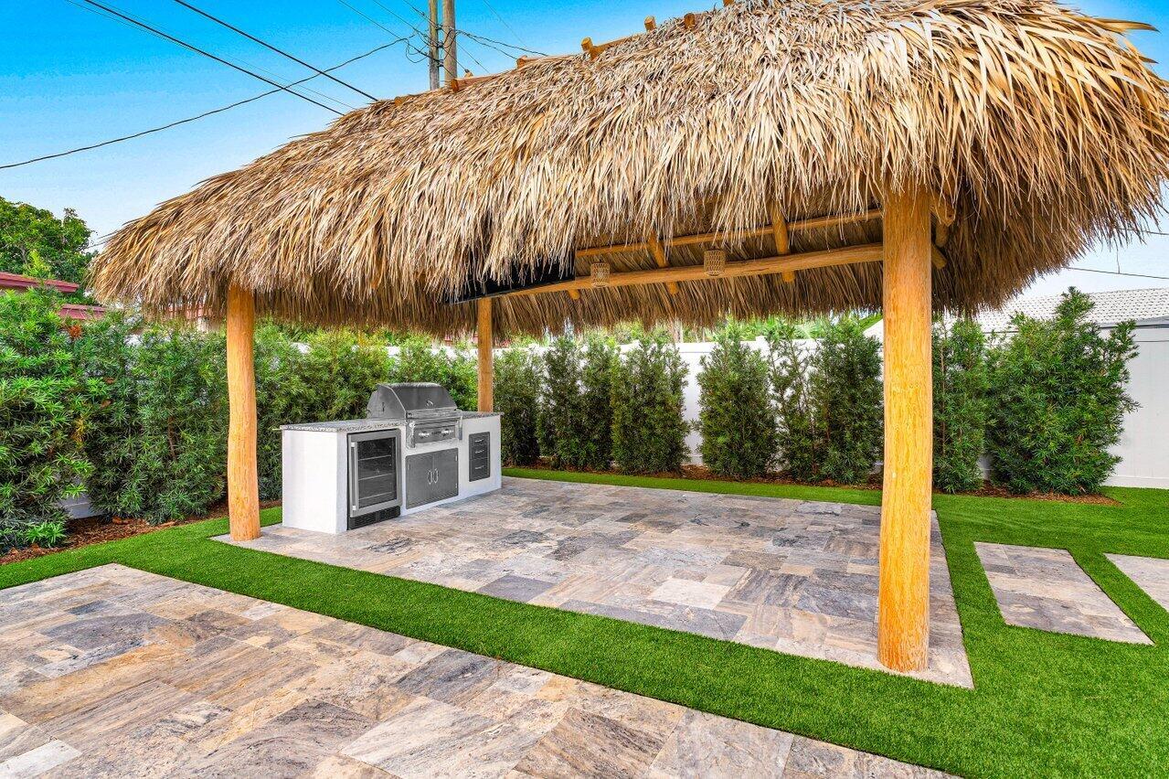 FOREST HILLS - Residential Lease