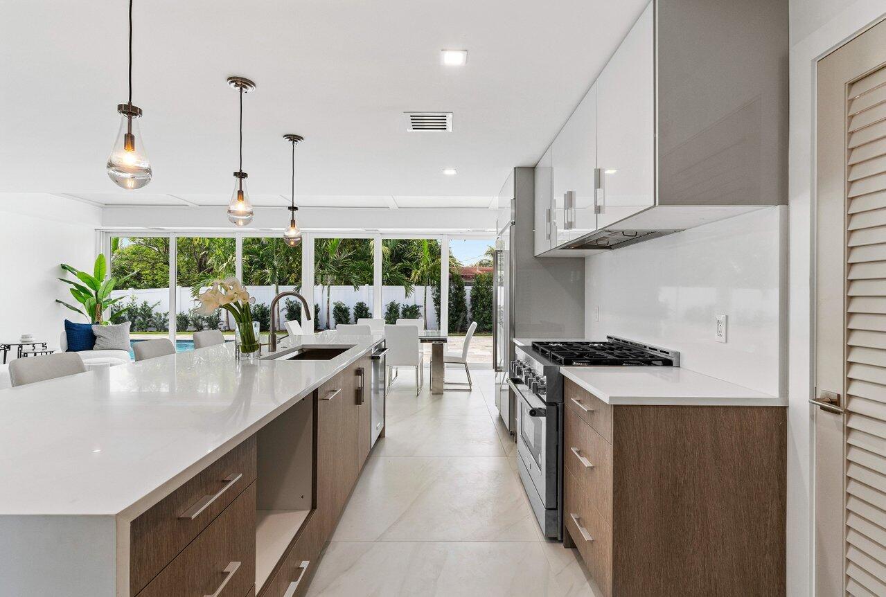 FOREST HILLS - Residential Lease