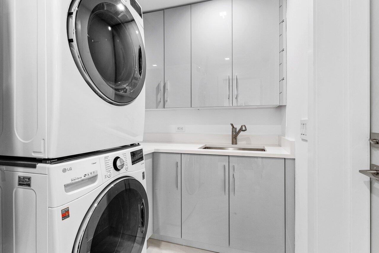 FOREST HILLS - Residential Lease