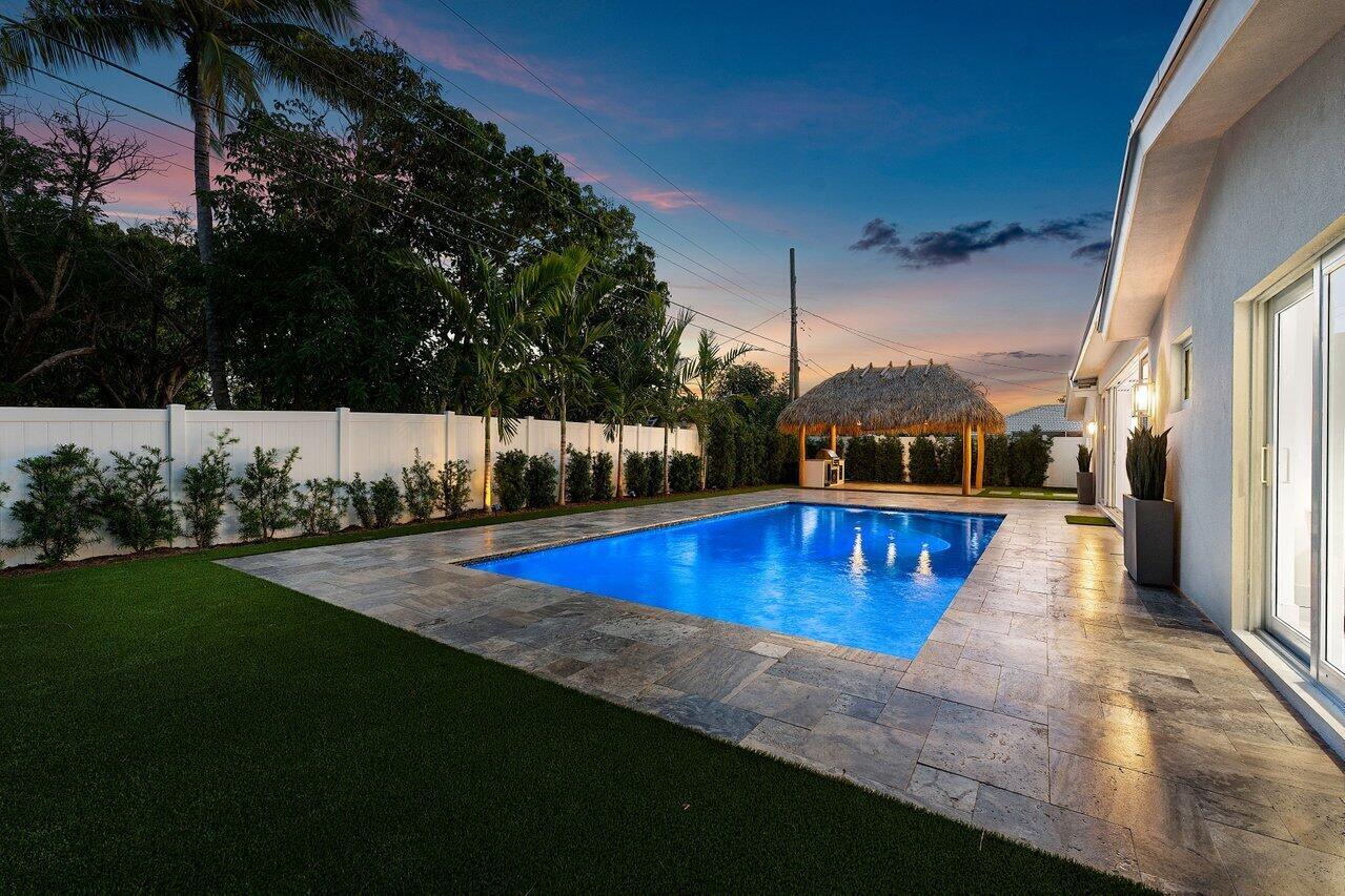 FOREST HILLS - Residential Lease