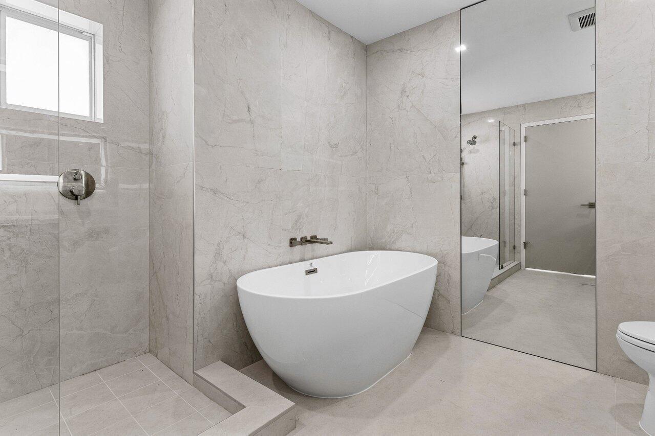 FOREST HILLS - Residential Lease