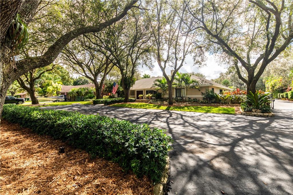 DAVIE OAKS,VAN KIRK GROVE - Residential