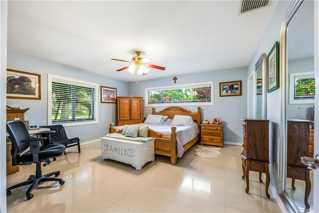 DAVIE OAKS,VAN KIRK GROVE - Residential