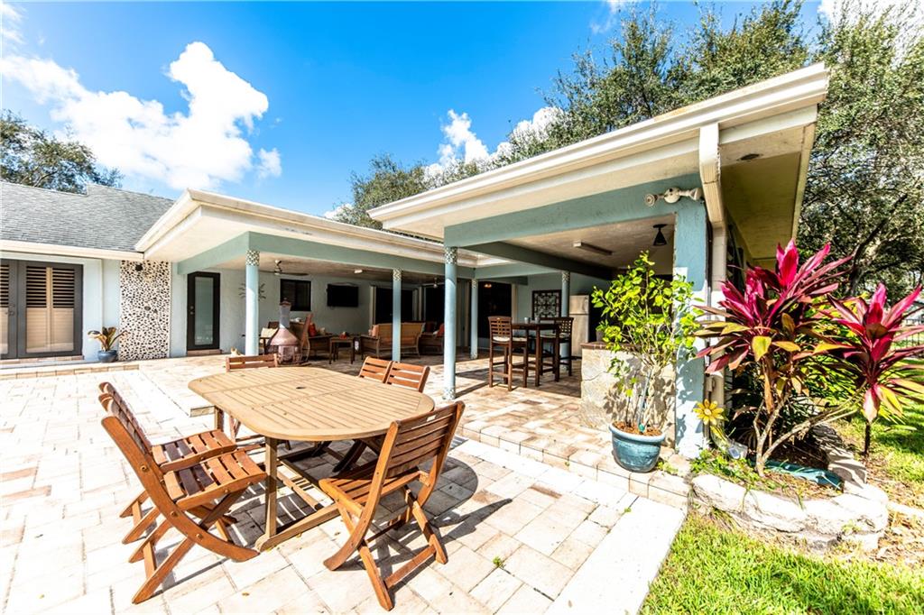 DAVIE OAKS,VAN KIRK GROVE - Residential