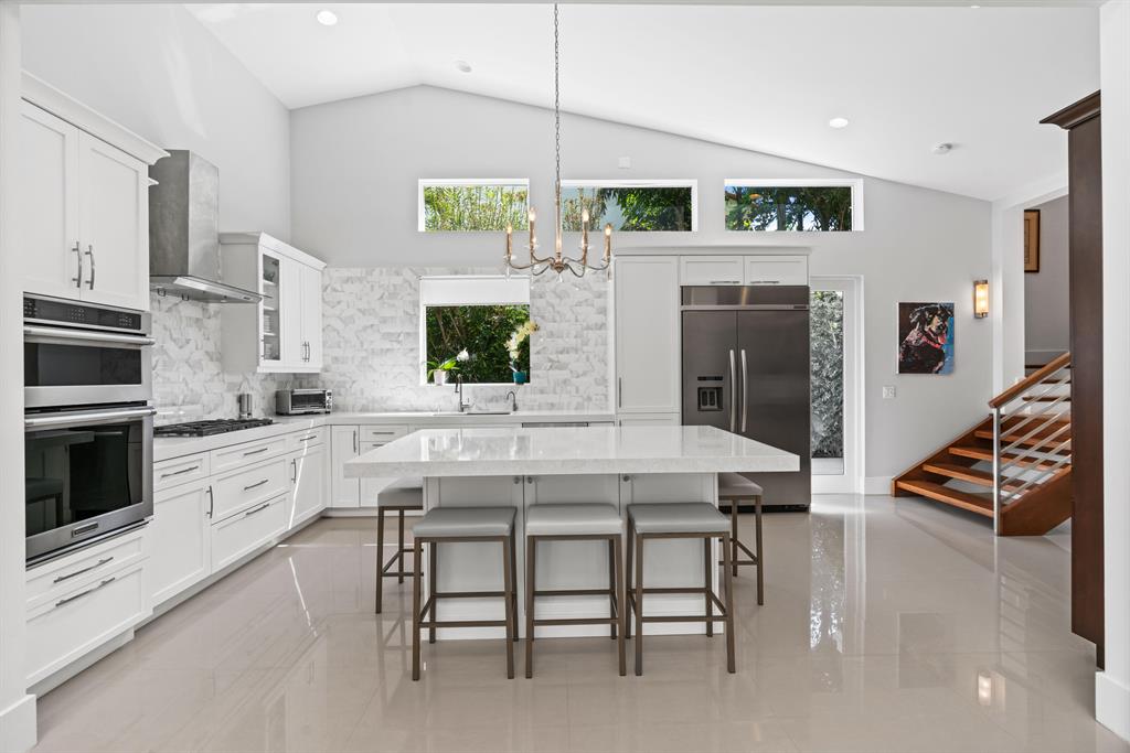 ADMIRALS COVE - Residential