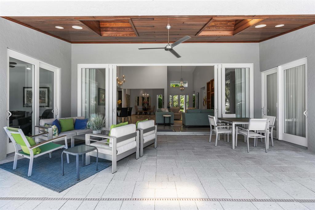 ADMIRALS COVE - Residential