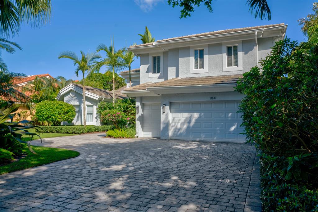 ADMIRALS COVE - Residential