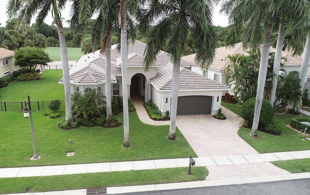 Photo of 131 Abondance Drive, Palm Beach Gardens, FL 33410 (MLS # R10927619)