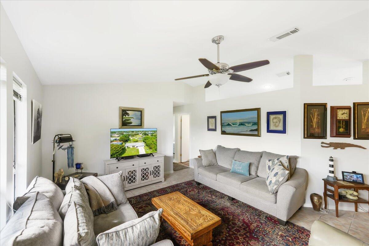 981 SE Candle Avenue