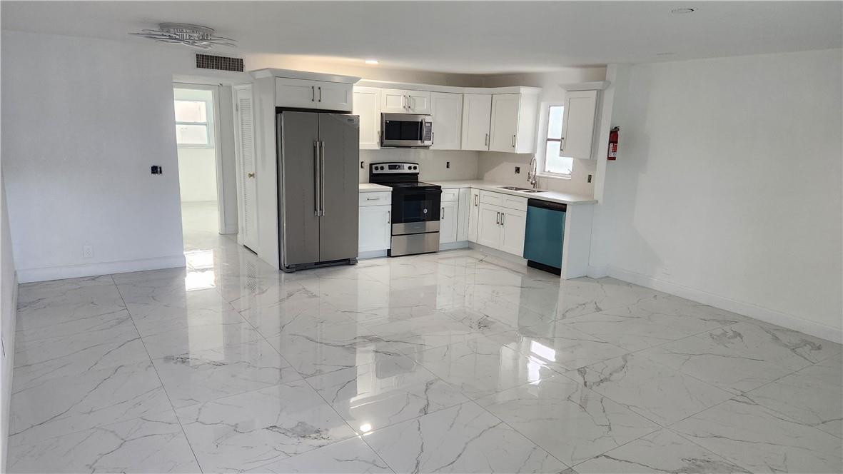 CALYPSO CAY - Residential Lease