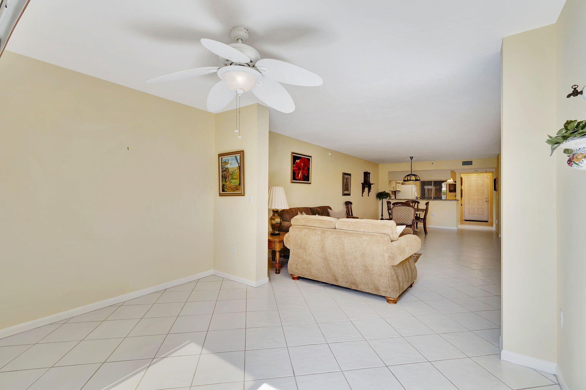 CORAL LAKES - Residential