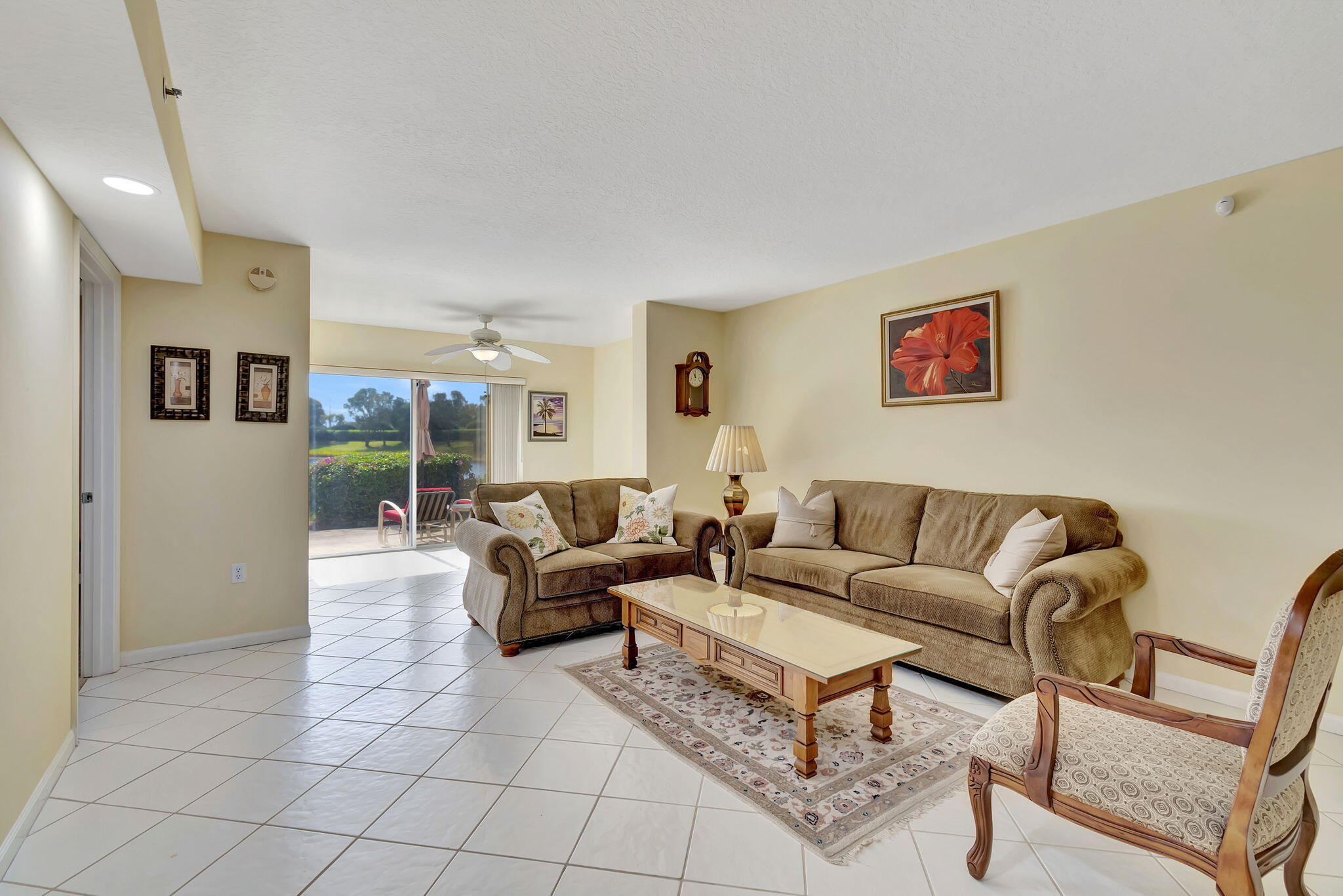 CORAL LAKES - Residential