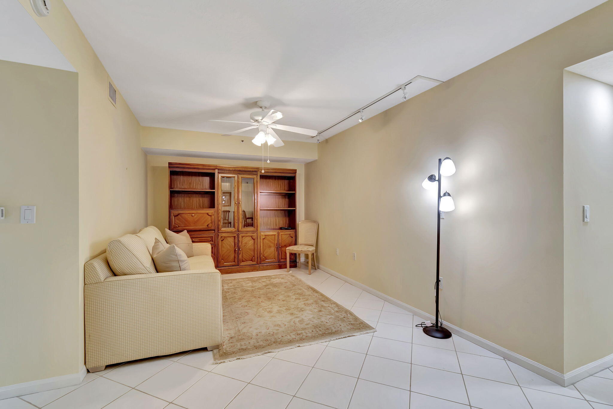 CORAL LAKES - Residential