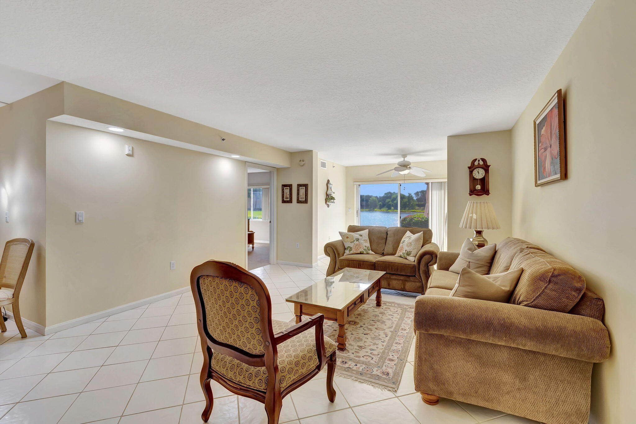 CORAL LAKES - Residential