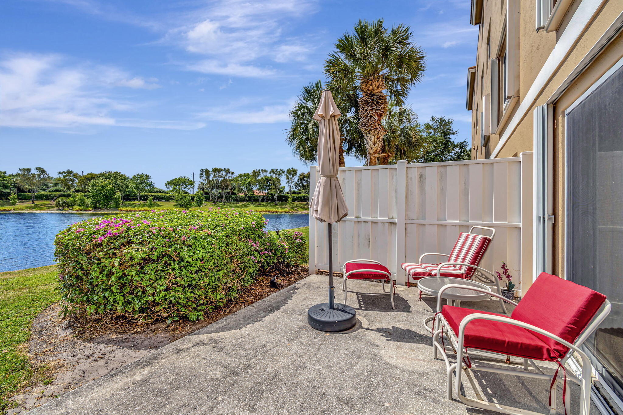 CORAL LAKES - Residential
