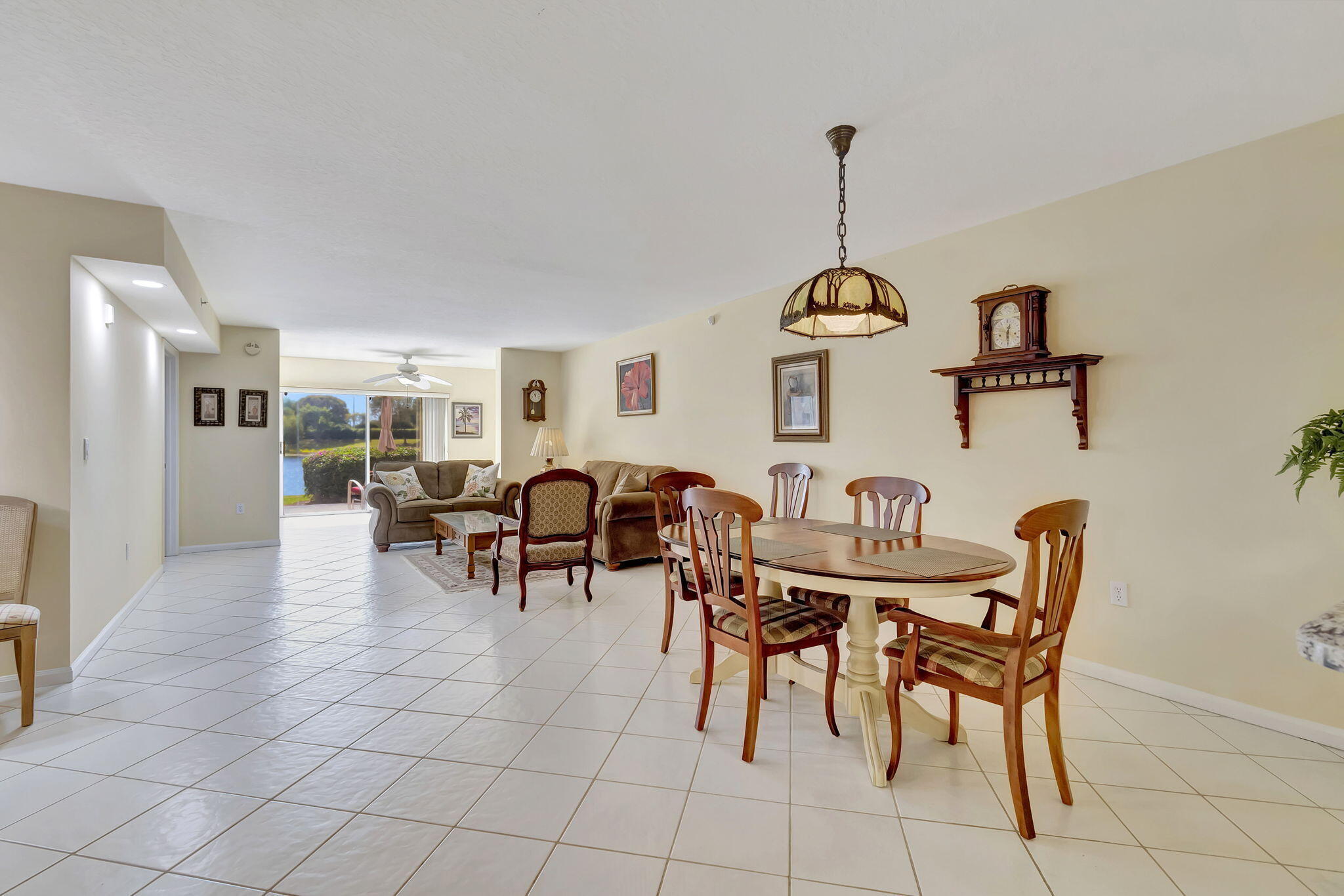 CORAL LAKES - Residential