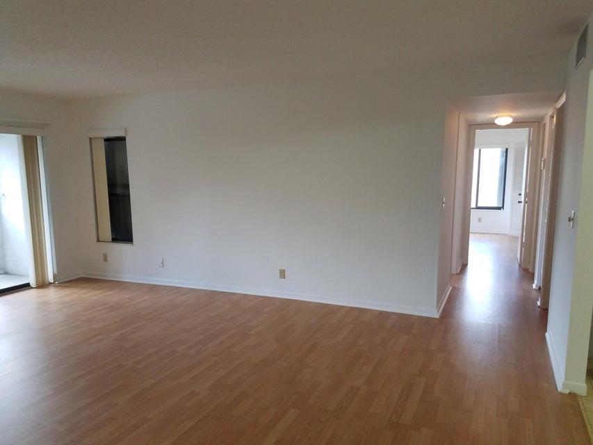 PALM CLUB VILLAGE II - Residential