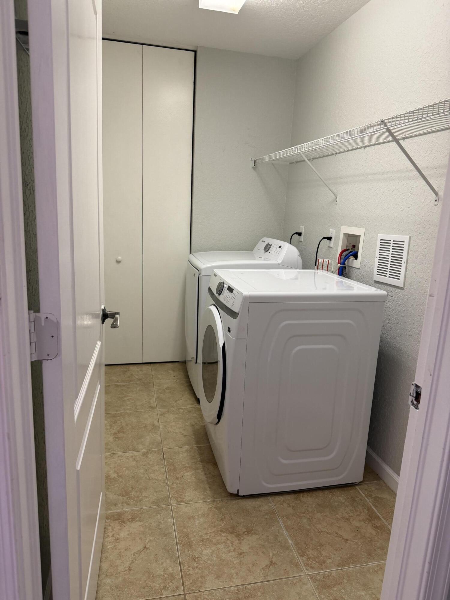 ANTHONY GROVES PH 2 - Residential Lease