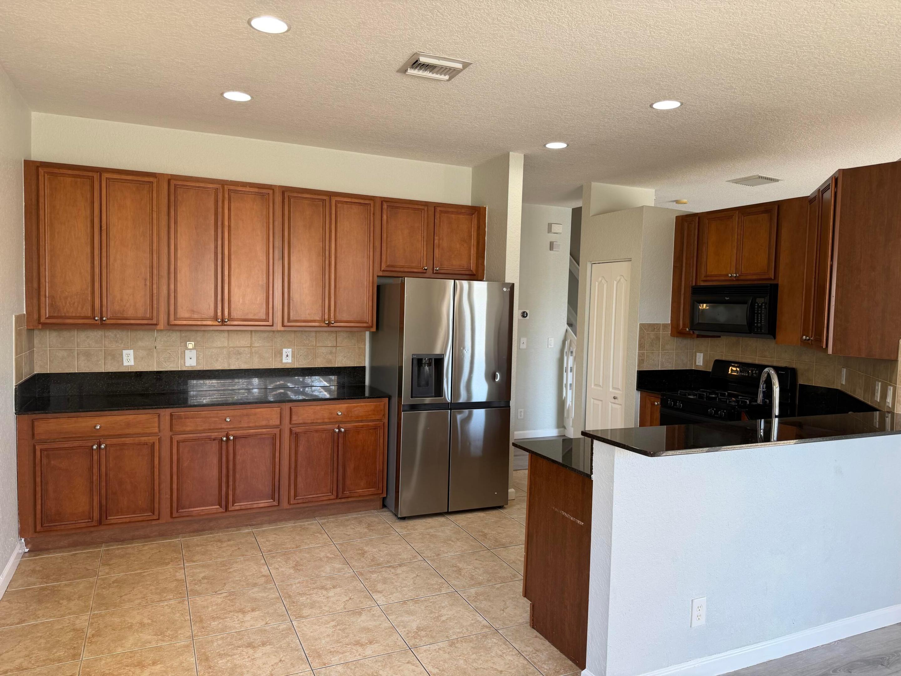 ANTHONY GROVES PH 2 - Residential Lease