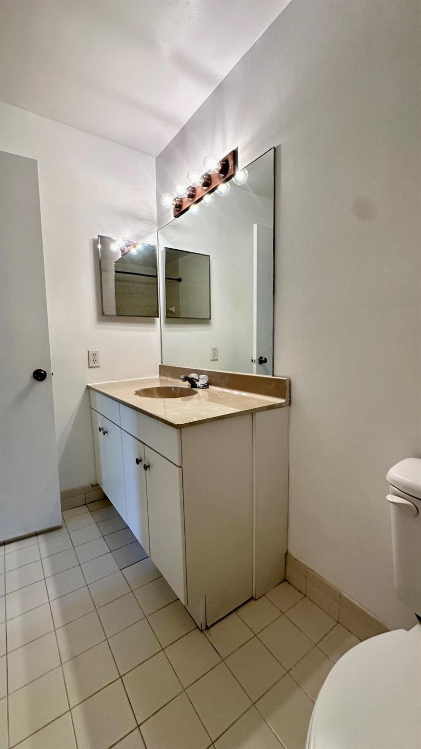 Sartori Lake 119-39 B - Residential Lease