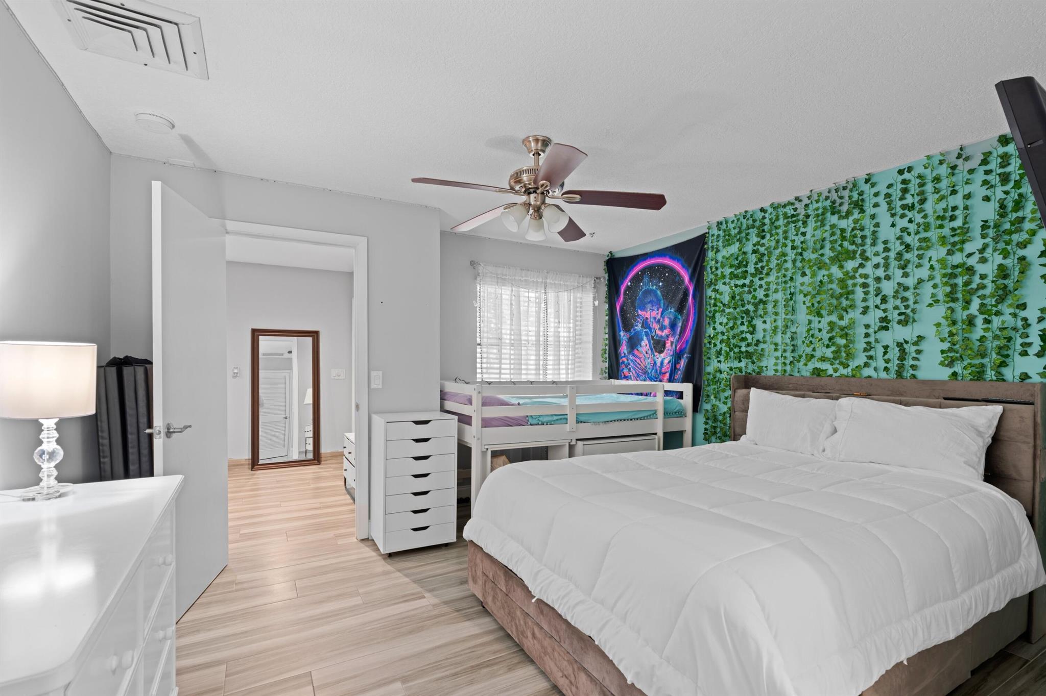 LOXAHATCHEE GROVES - Residential