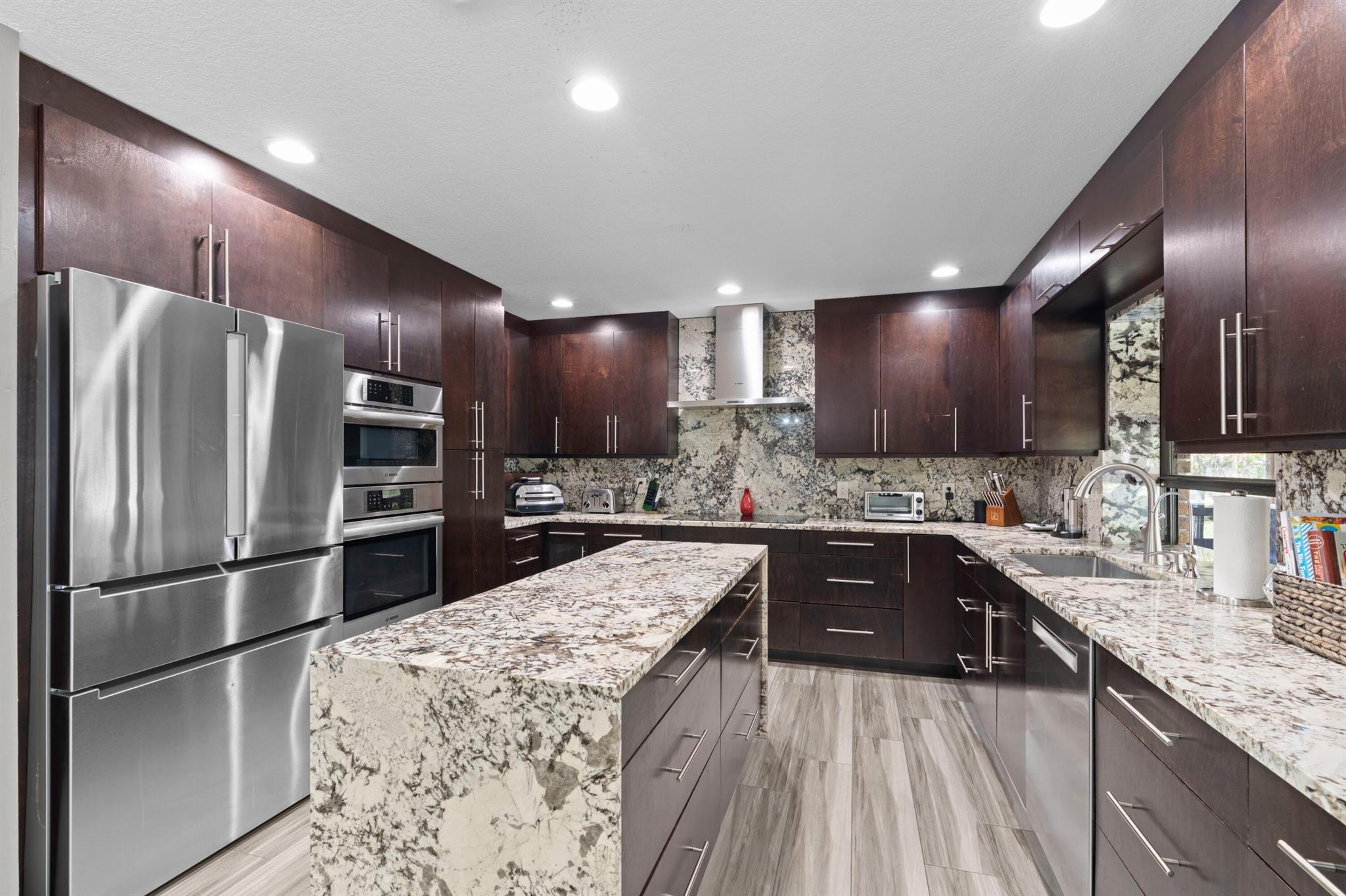 LOXAHATCHEE GROVES - Residential