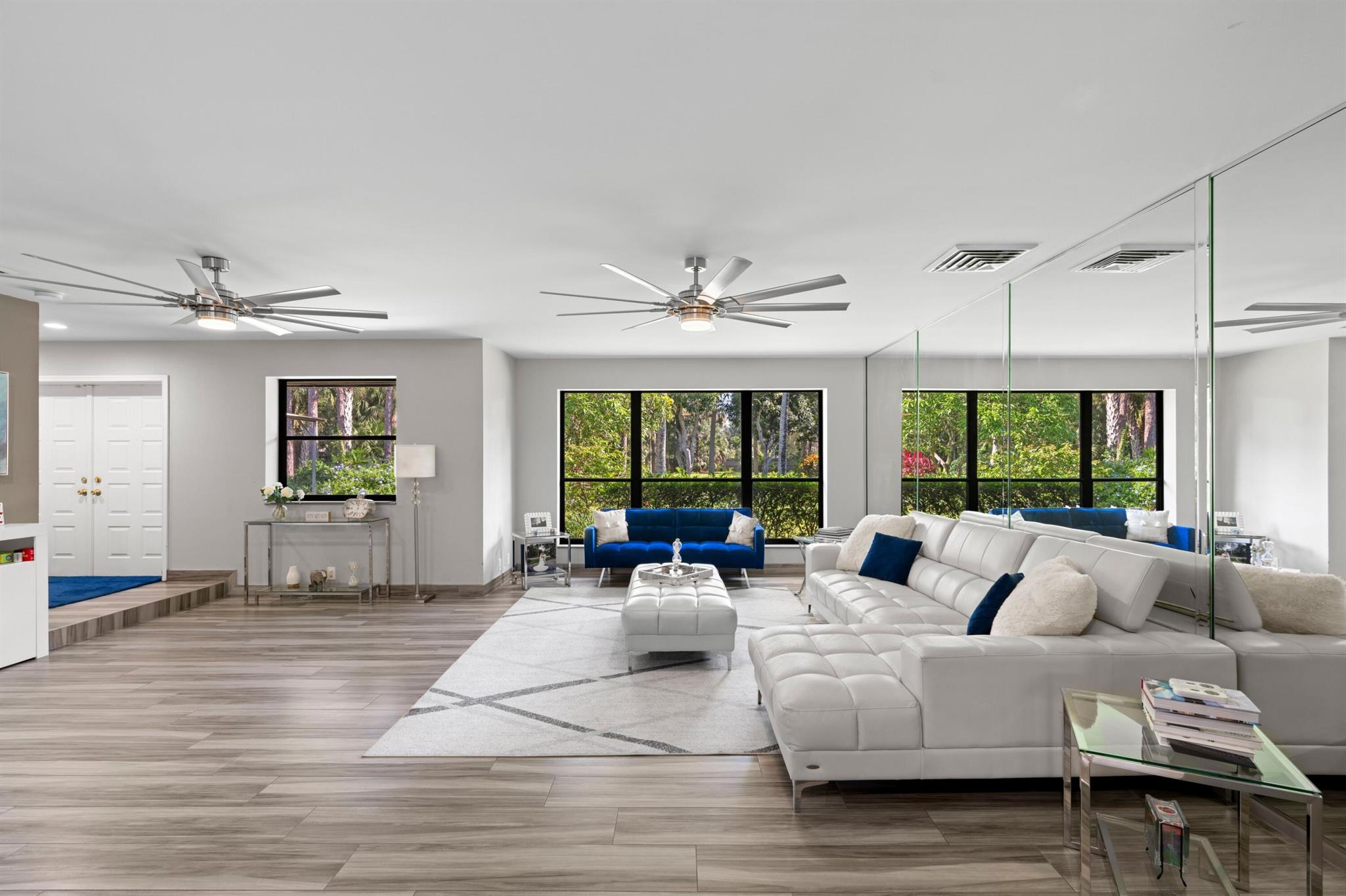 LOXAHATCHEE GROVES - Residential