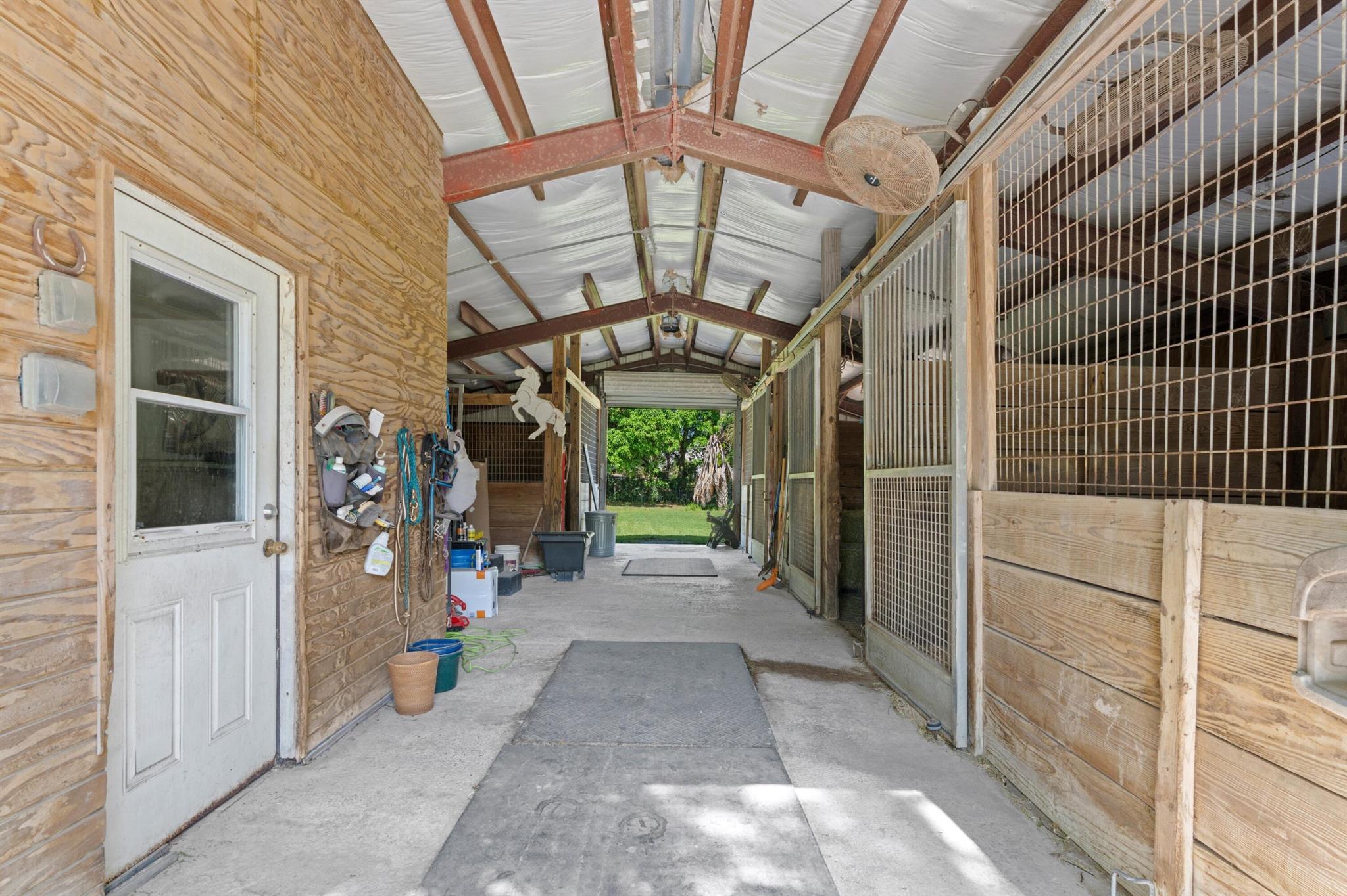 LOXAHATCHEE GROVES - Residential