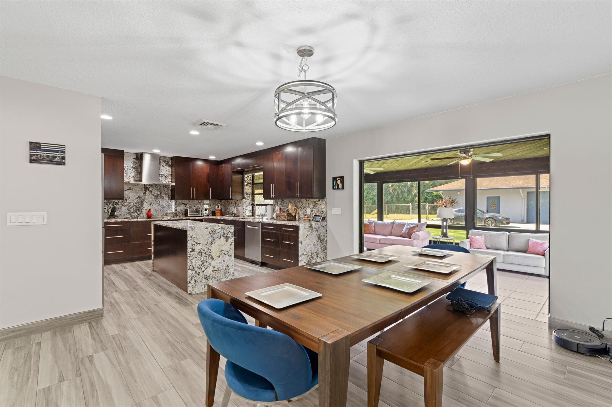 LOXAHATCHEE GROVES - Residential