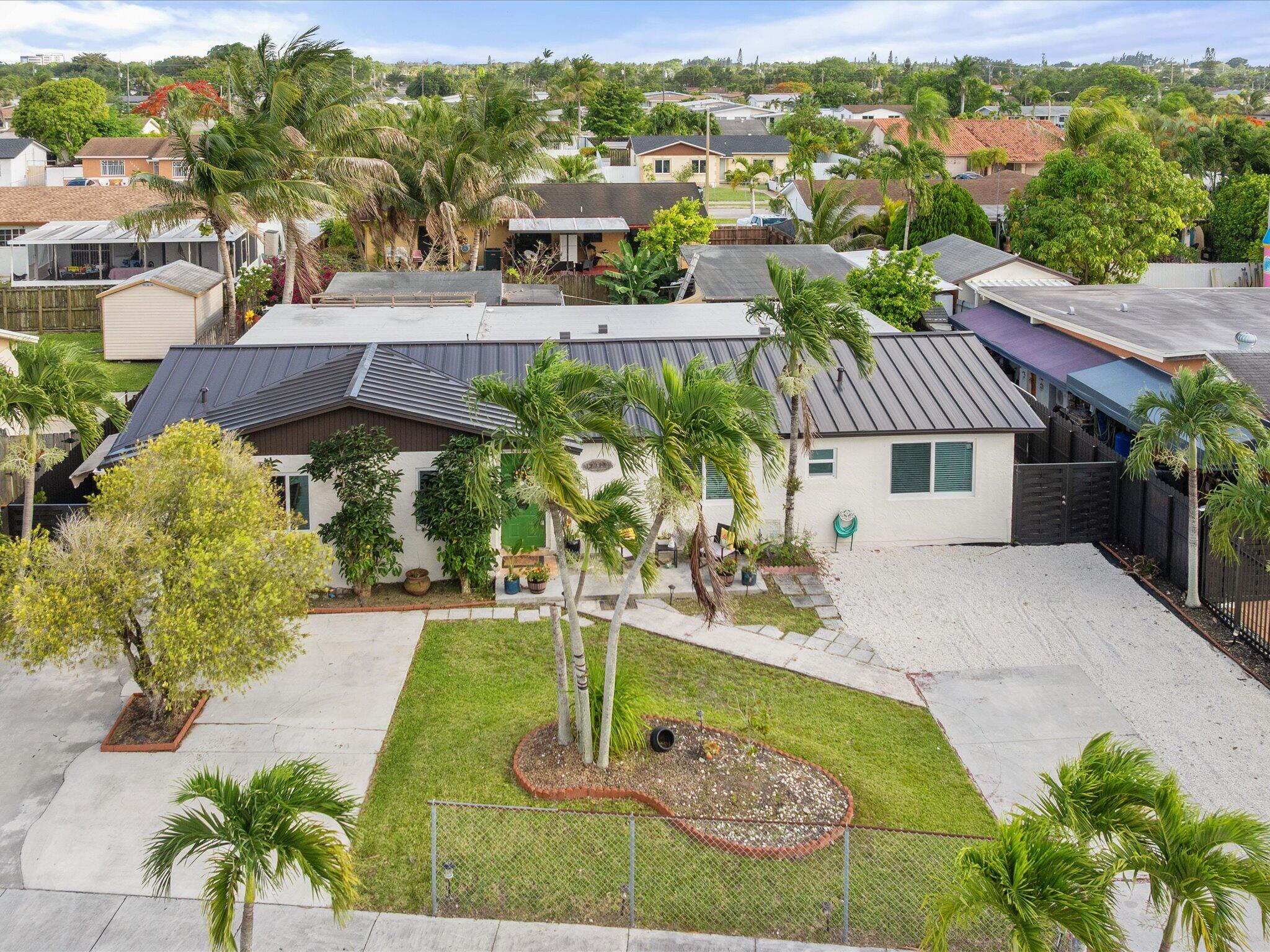 12322 SW 186th Street, Miami, FL, 33177/$675,000 2 12322 SW 186th Street