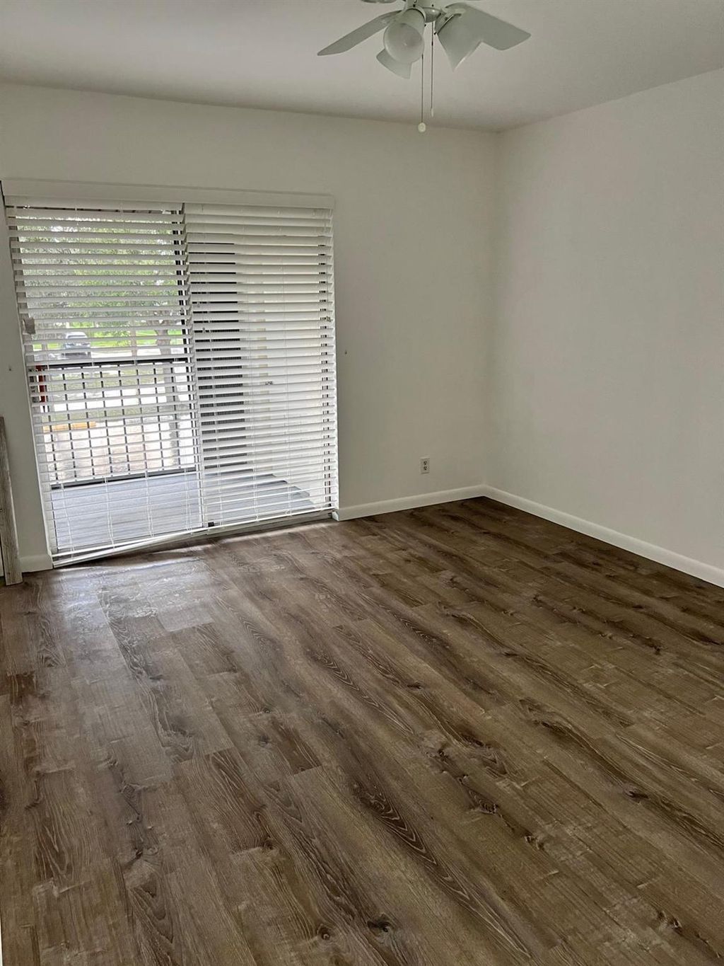 Photo of 6342 Chasewood Drive #E, Jupiter, FL 33458 (MLS # R11141020)