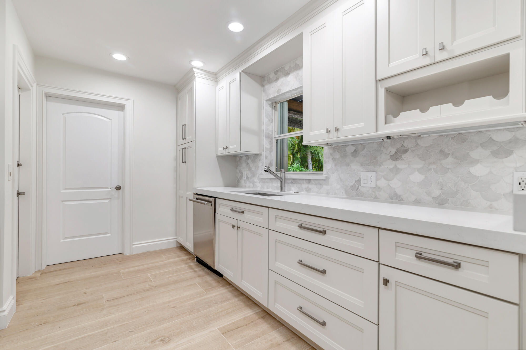 LAKE CLARKE HGTS IN - Residential Lease