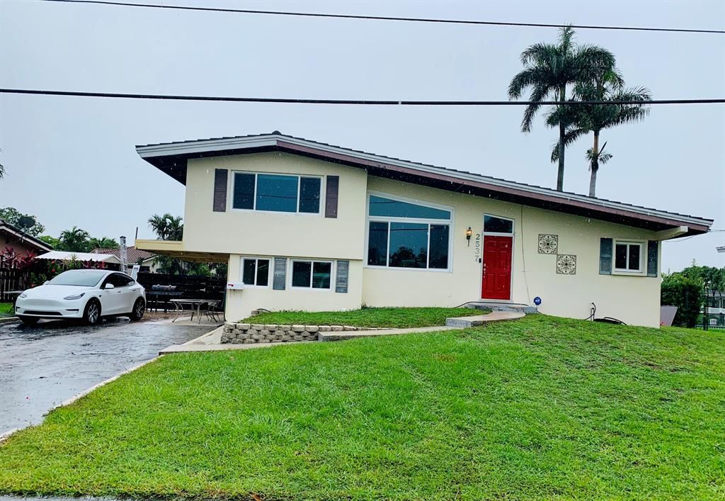 Photo of 2537 Marathon Lane, Fort Lauderdale, FL 33312 (MLS # R10726700)