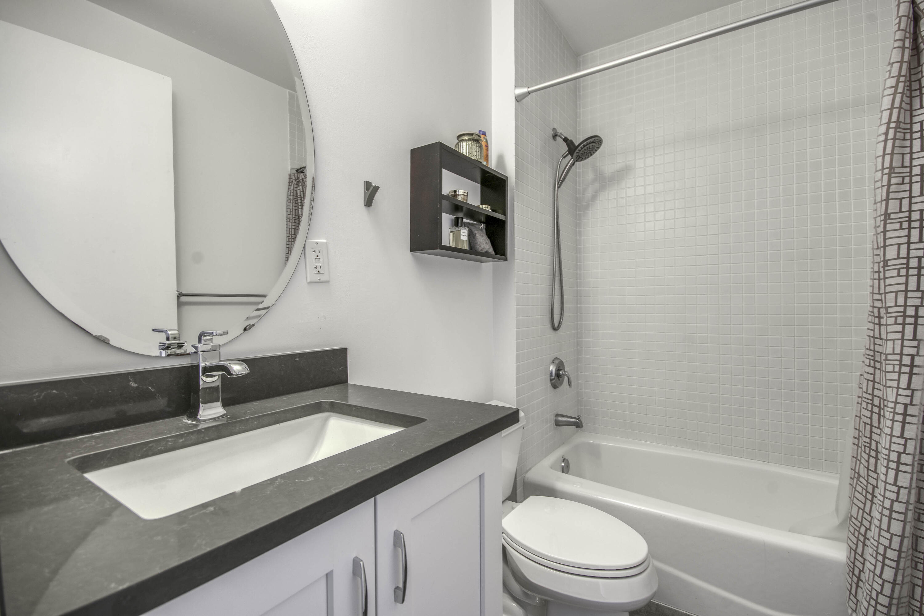 LAKE AVENUE LOFTS CONDO - Residential