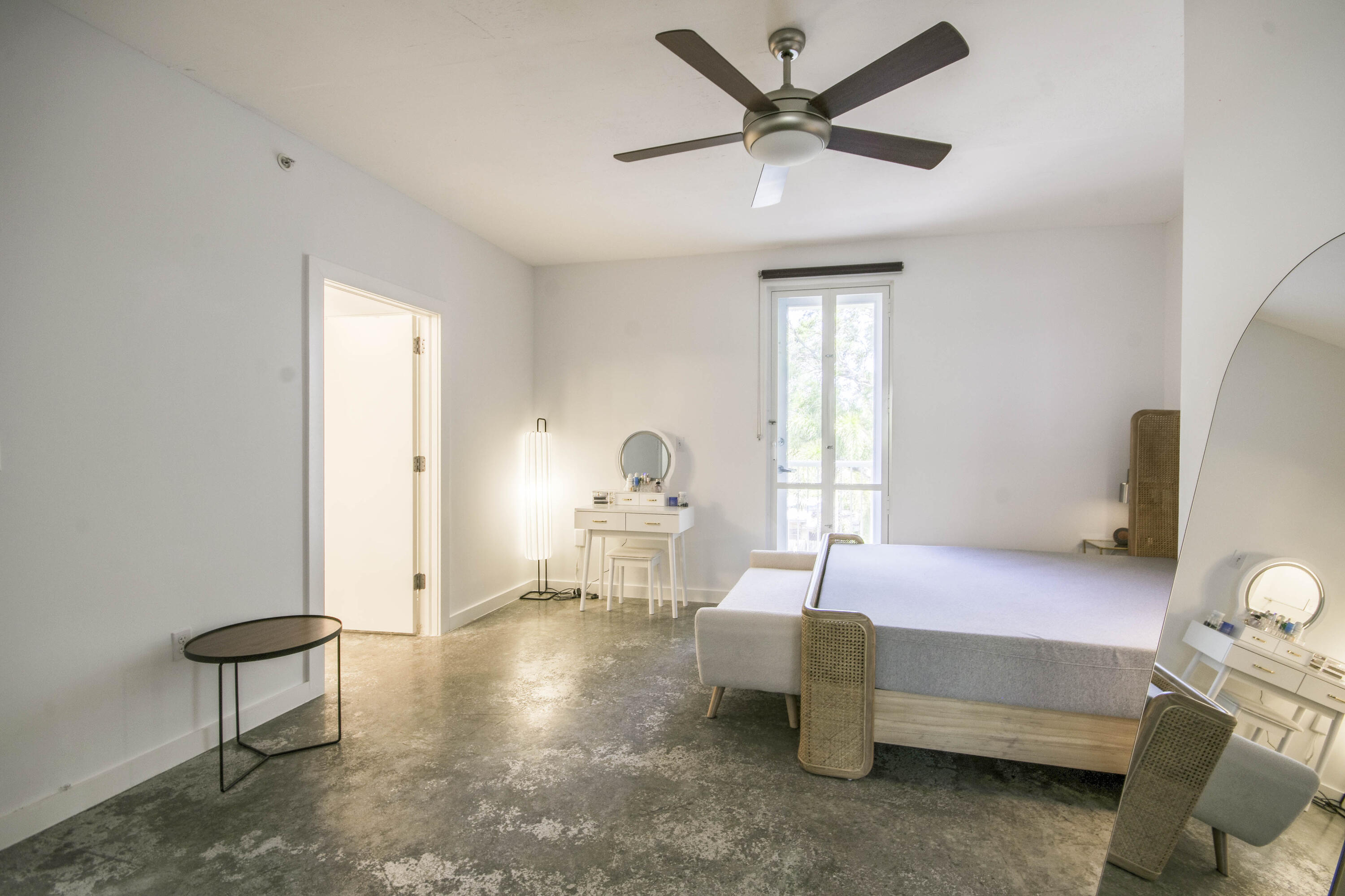 LAKE AVENUE LOFTS CONDO - Residential