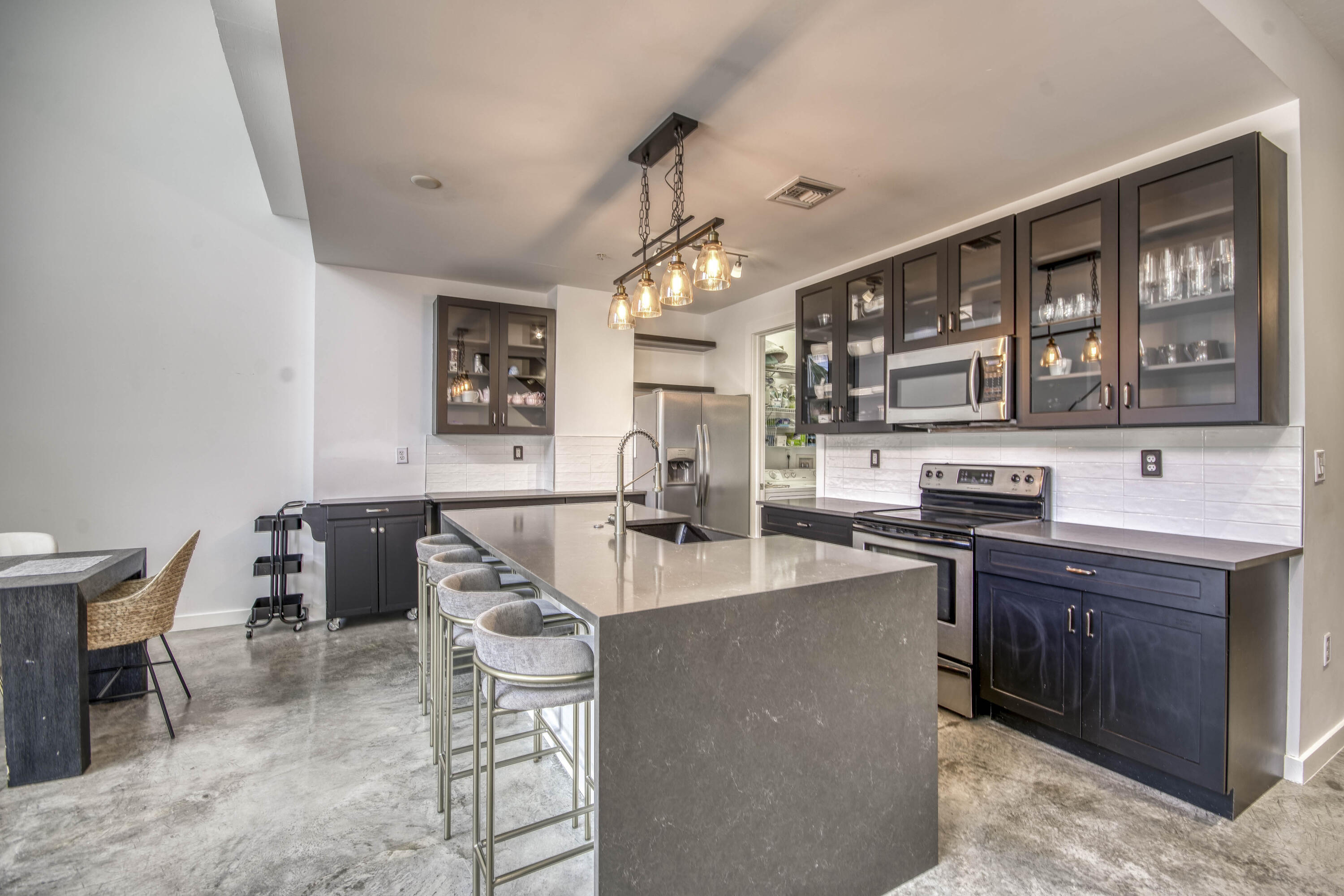 LAKE AVENUE LOFTS CONDO - Residential