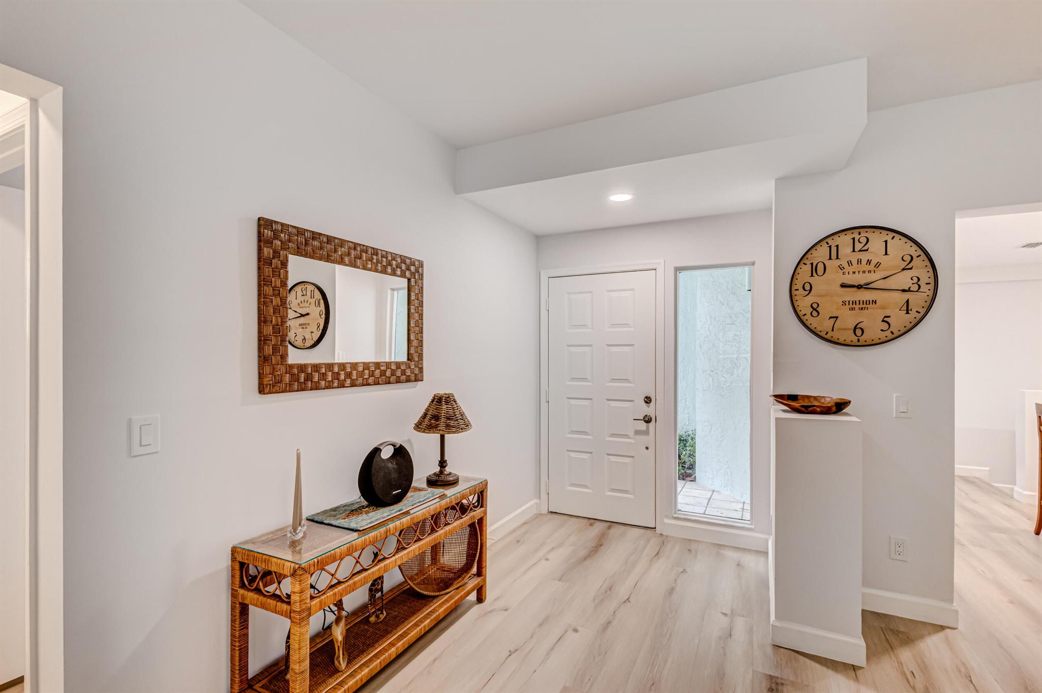 SEA COLONY CONDO - Residential Lease