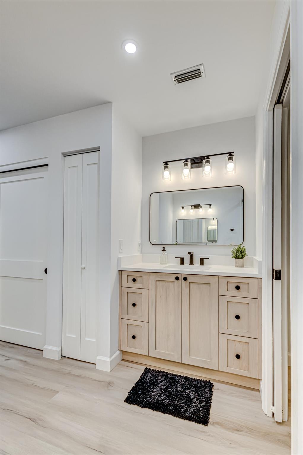 SEA COLONY CONDO - Residential Lease