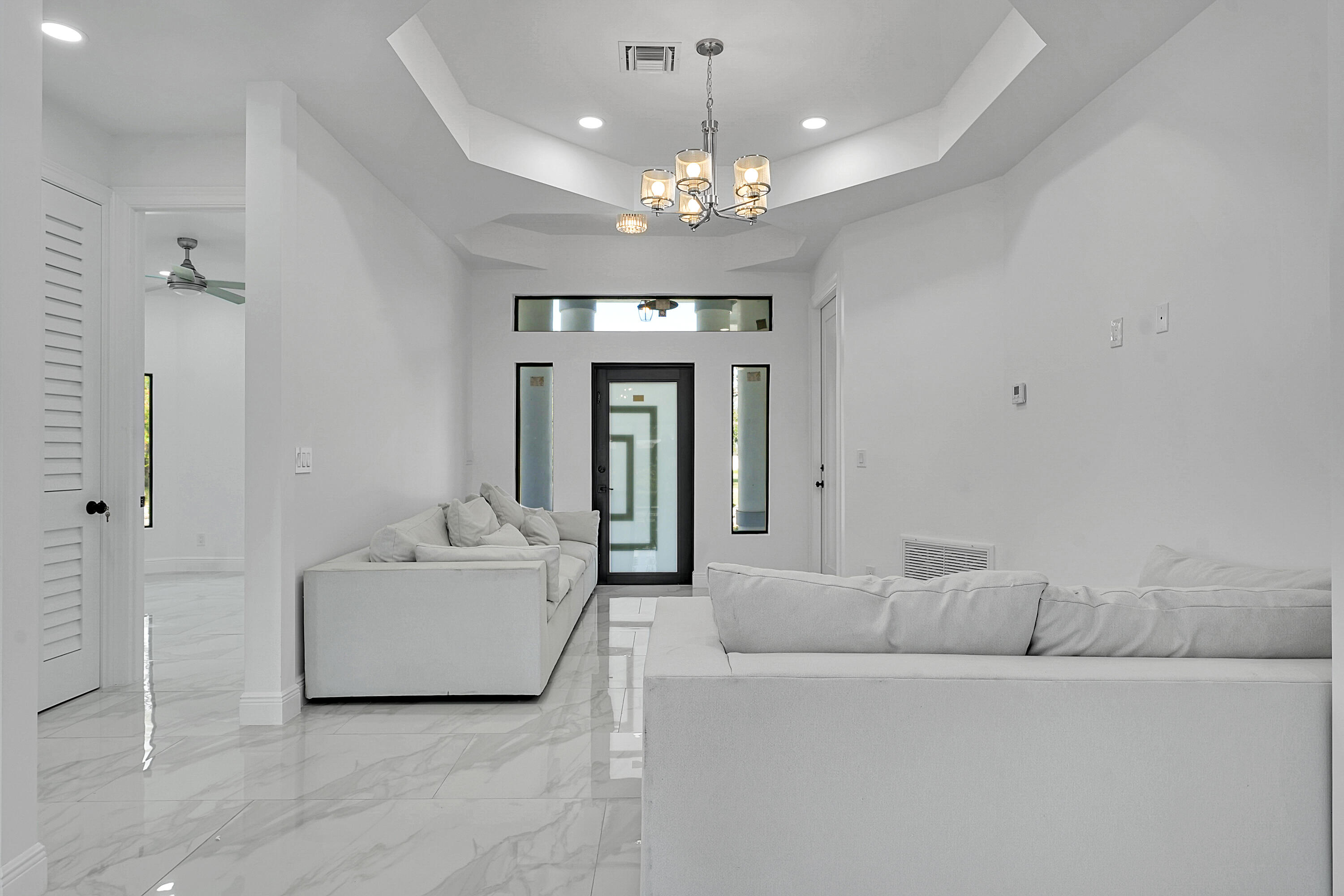 LAKEWOOD PARK UNIT 10 - Residential Lease